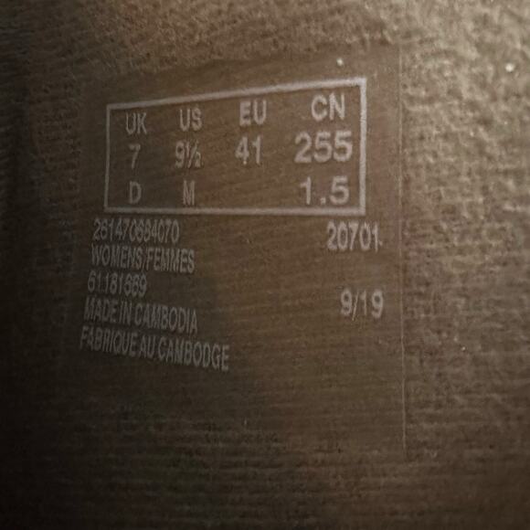 Clarks Addiy Kara Beige Ankle Boots, Size 9.5, NWT - Picture 9 of 9